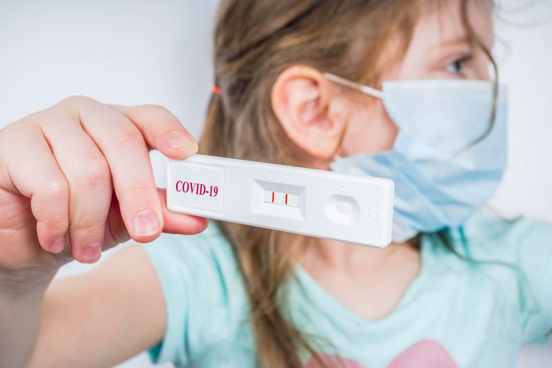 Cati elevi au fost testati pozitiv in prima zi in care au fost facute testele pe baza de saliva